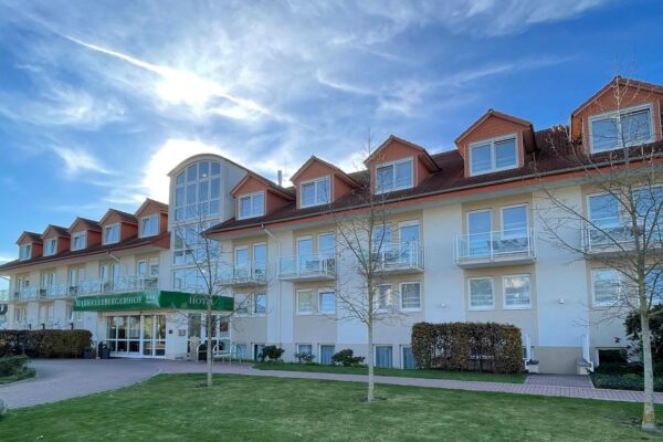 2023-03-30-mh_hotel_totale 2023-03-30-mh_hotel_totale